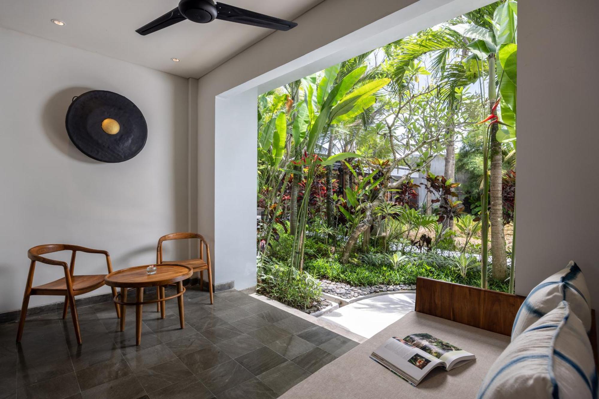 Dinara Ubud Luaran gambar